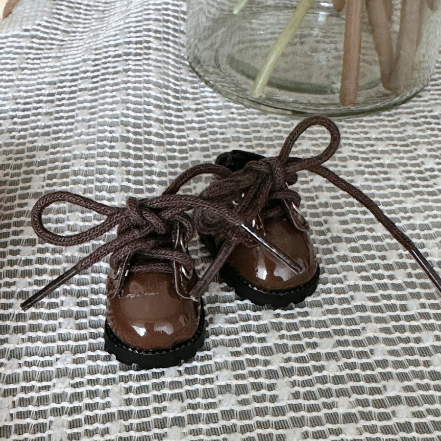labubu have a seat doll shoes