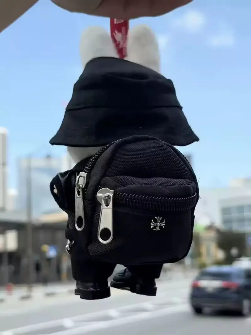chrome hearts-outfit voor labubu