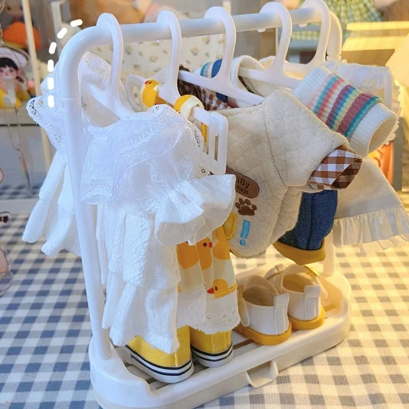 kledingrek voor labubu de monsters