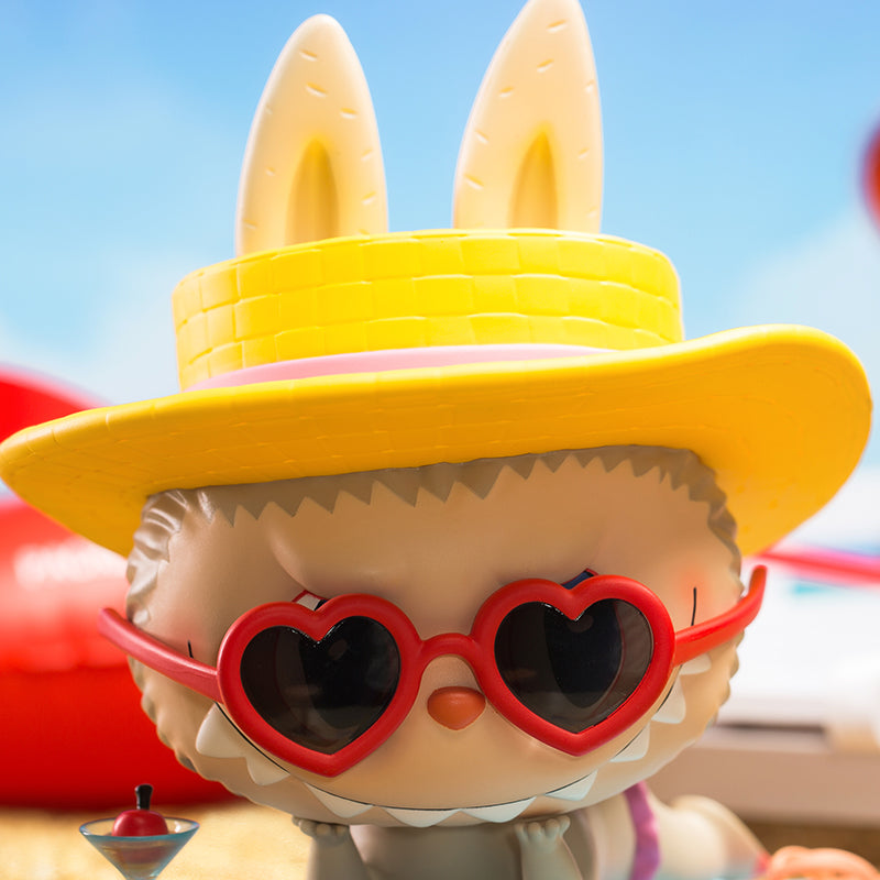 pop mart the monsters labubu beach 200 beeldje