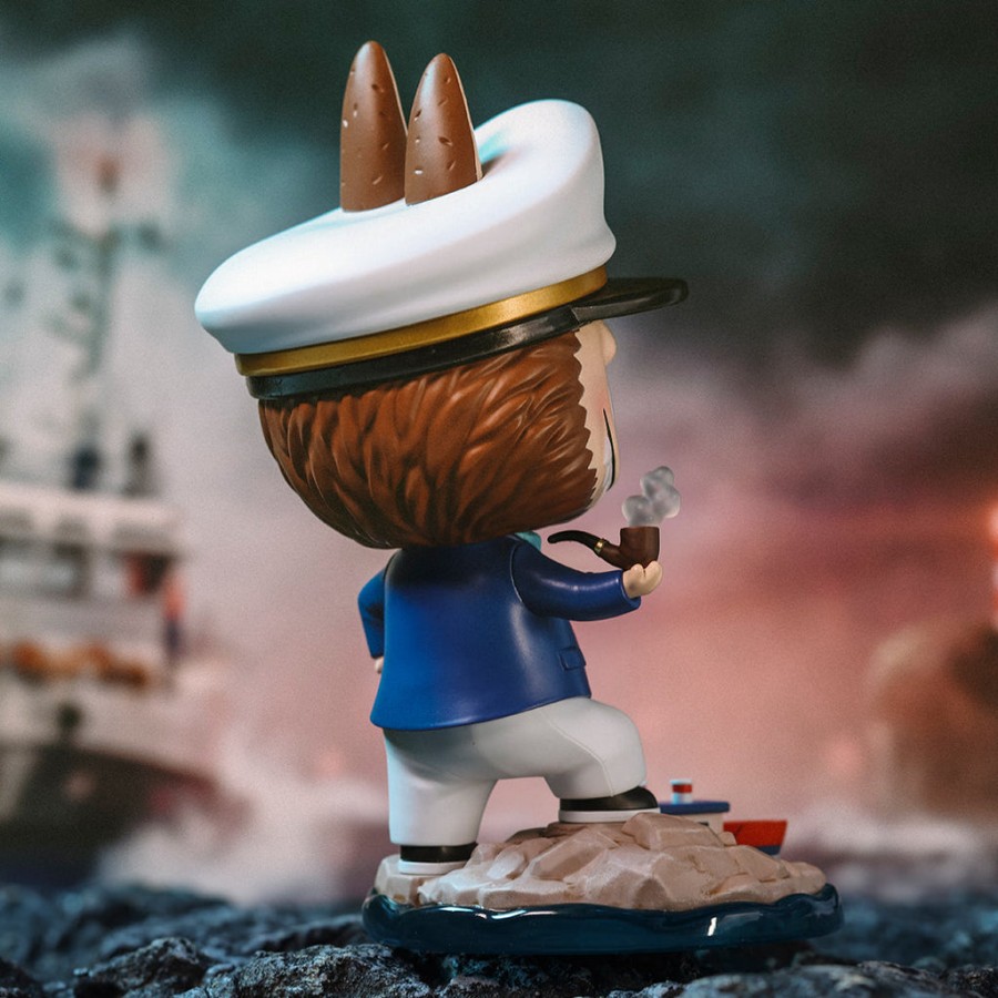 pop mart the monsters labubu captain 200 beeldje
