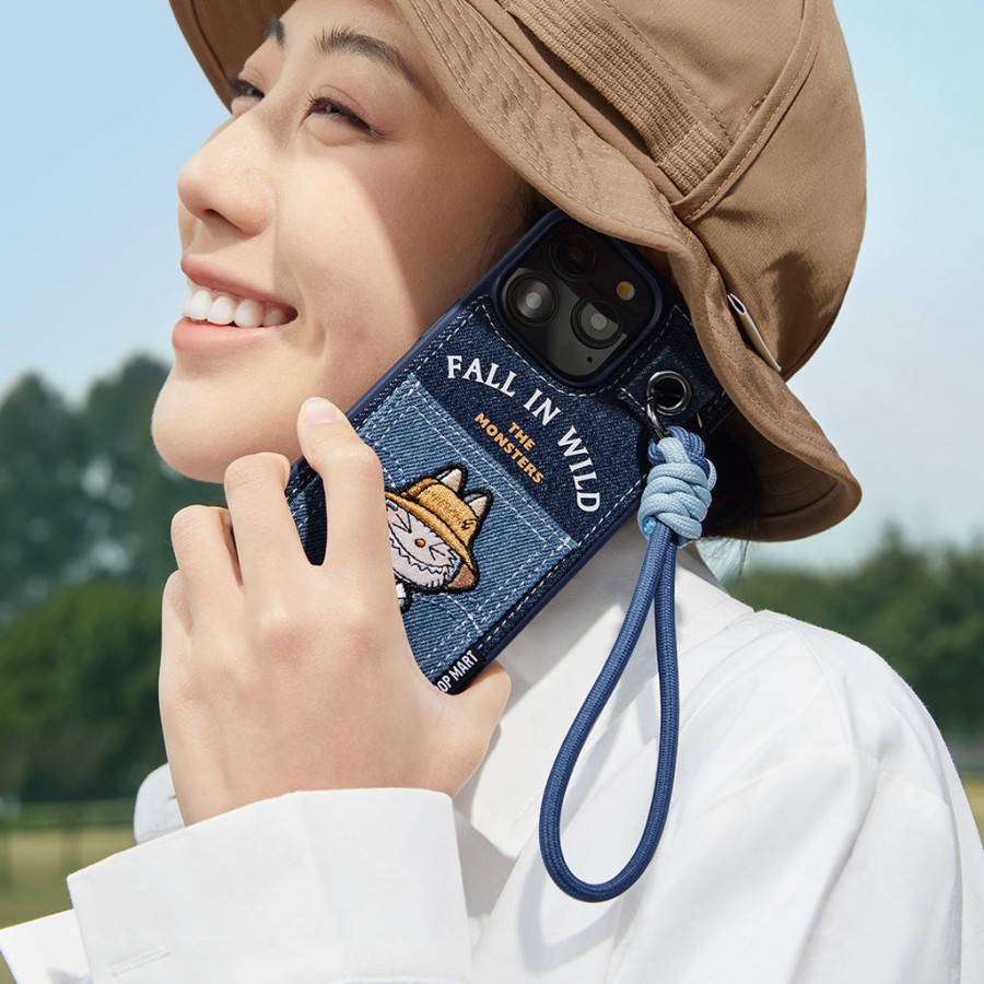 pop mart the monsters labubu fall in wild telefoonhoesje voor iphone